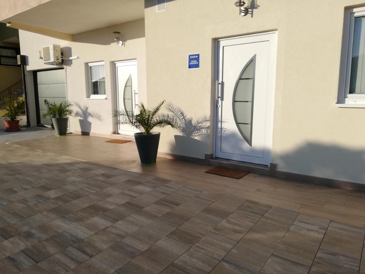 Apartments Villa Urbajs Vrsar Luaran gambar